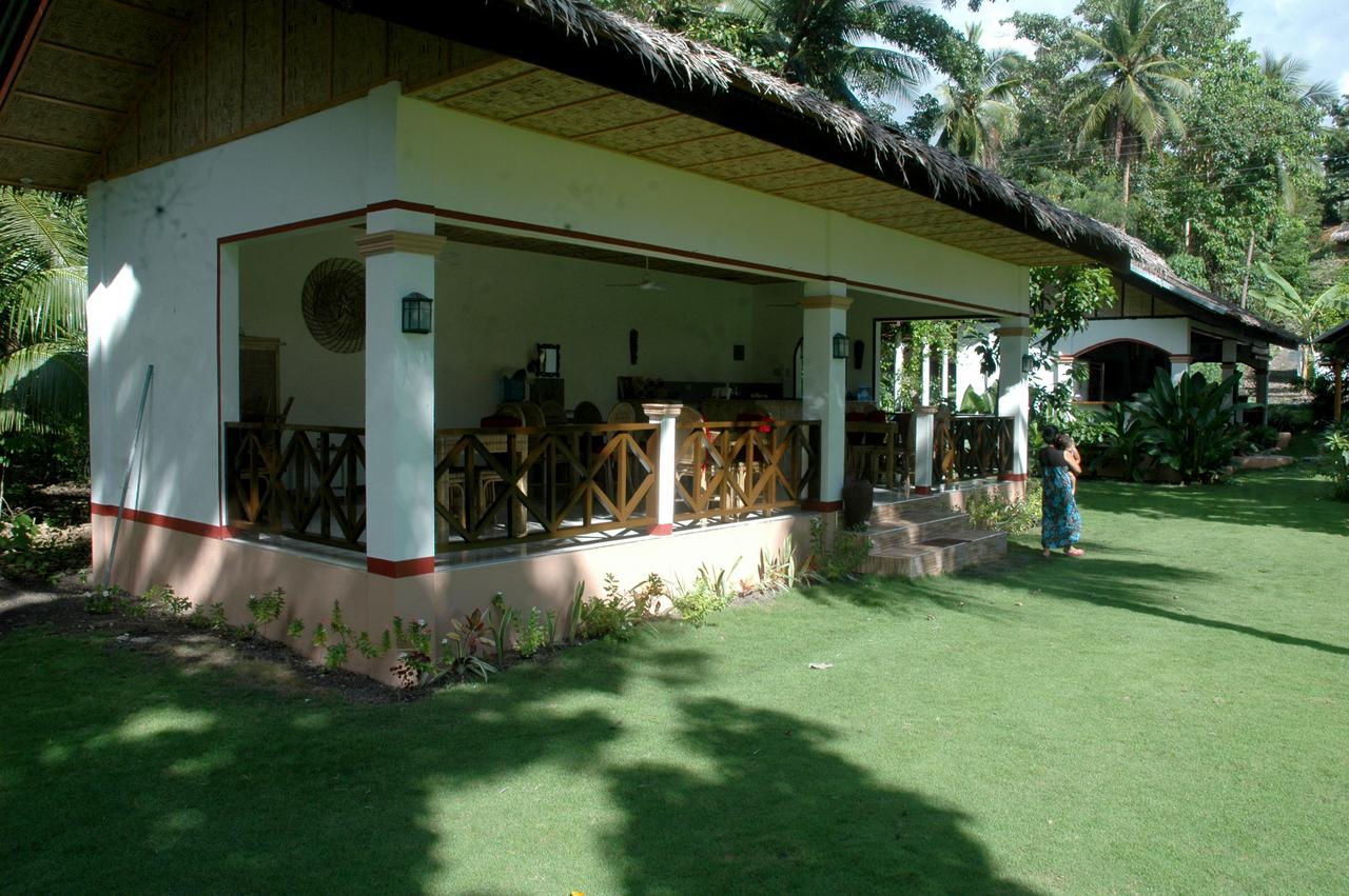 Neptune Diving Resort Santander Ngoại thất bức ảnh