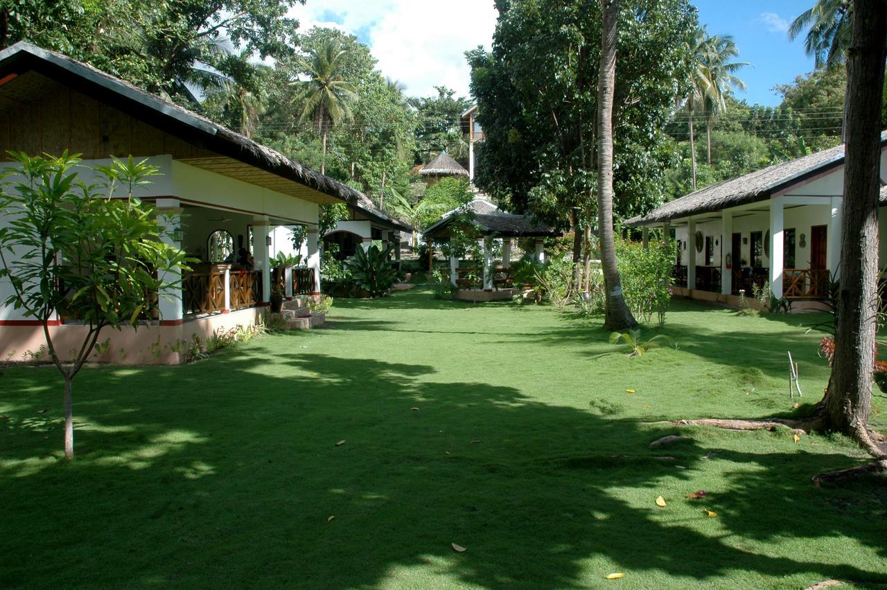 Neptune Diving Resort Santander Ngoại thất bức ảnh