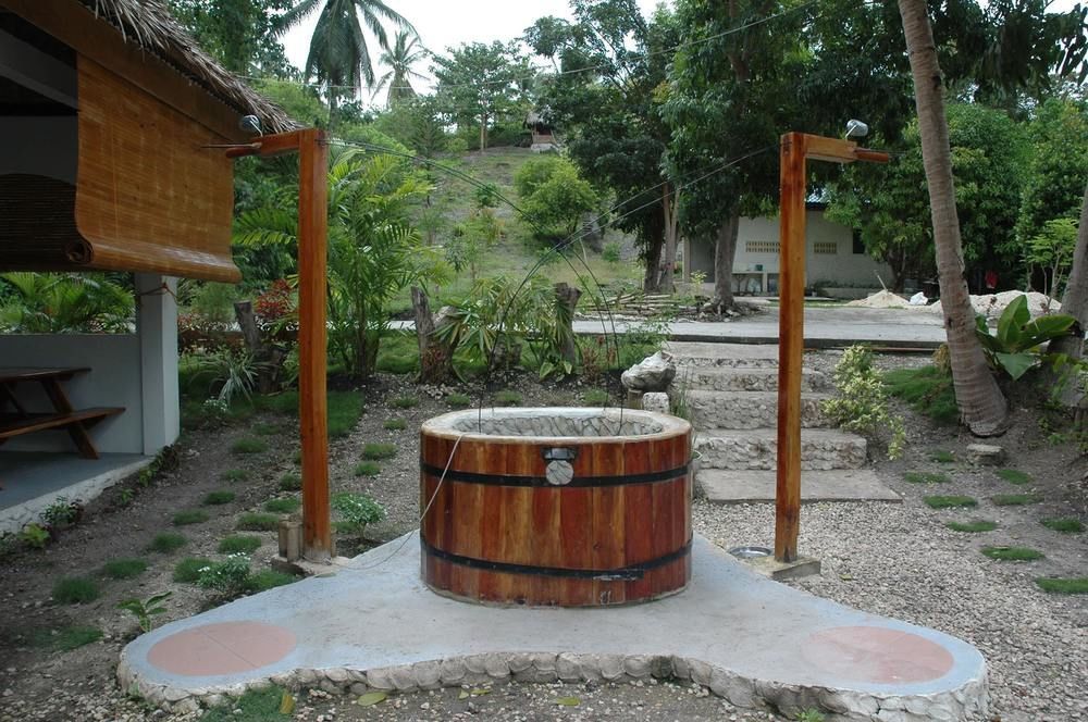 Neptune Diving Resort Santander Ngoại thất bức ảnh